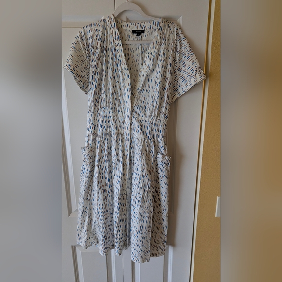 Alfani Dresses & Skirts - Alfani White Midi Dress with Blue Pattern Size 18